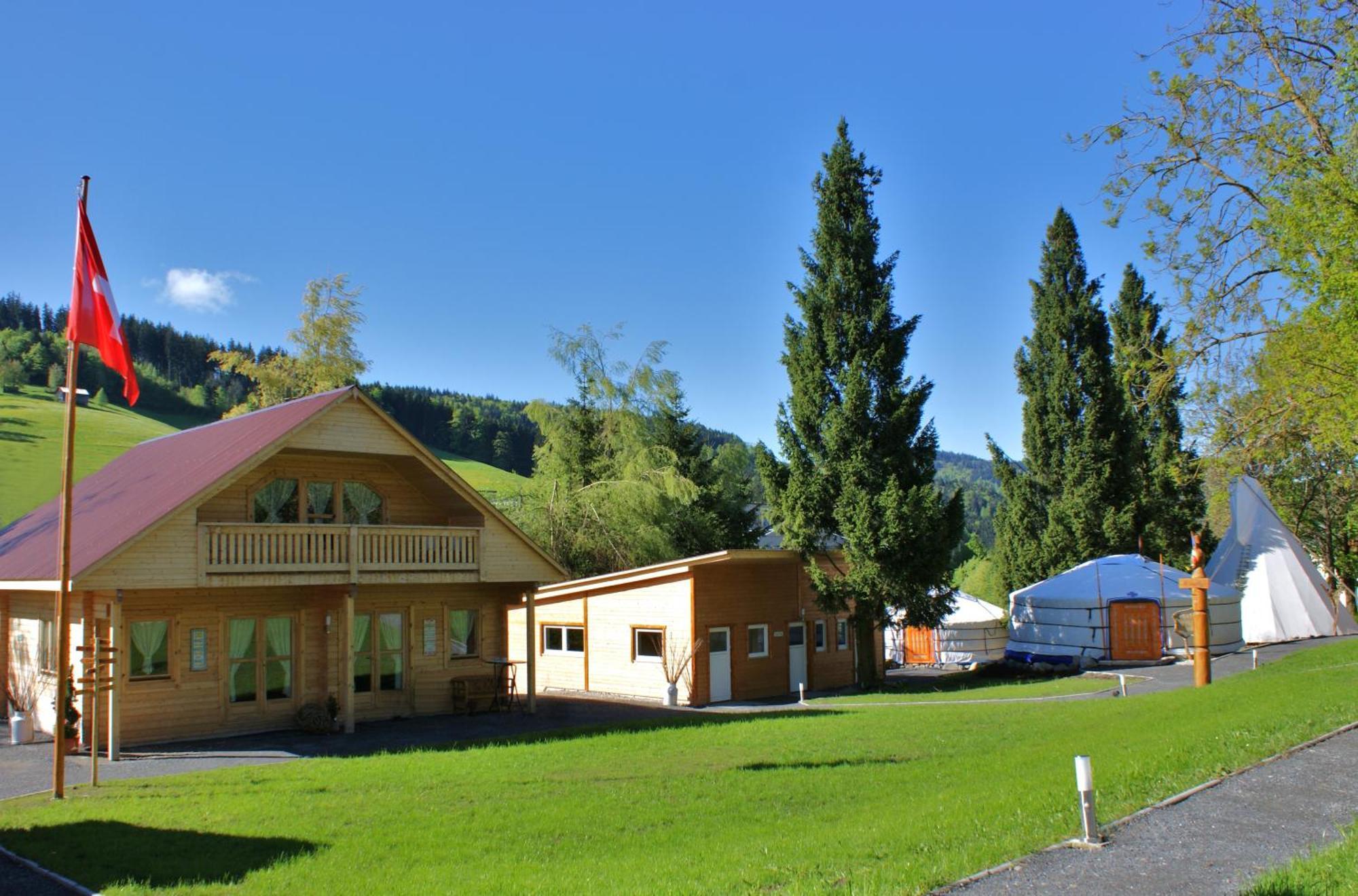 Villa Donkey Chalet Degersheim 외부 사진